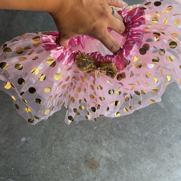 Tutu with garlen for birthday - Picture 3 of 11